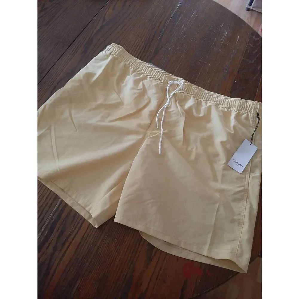New Mens 2XL Big & Tall Goodfellow Yellow Swim Trunks Swimwear Bathing Suit NWT